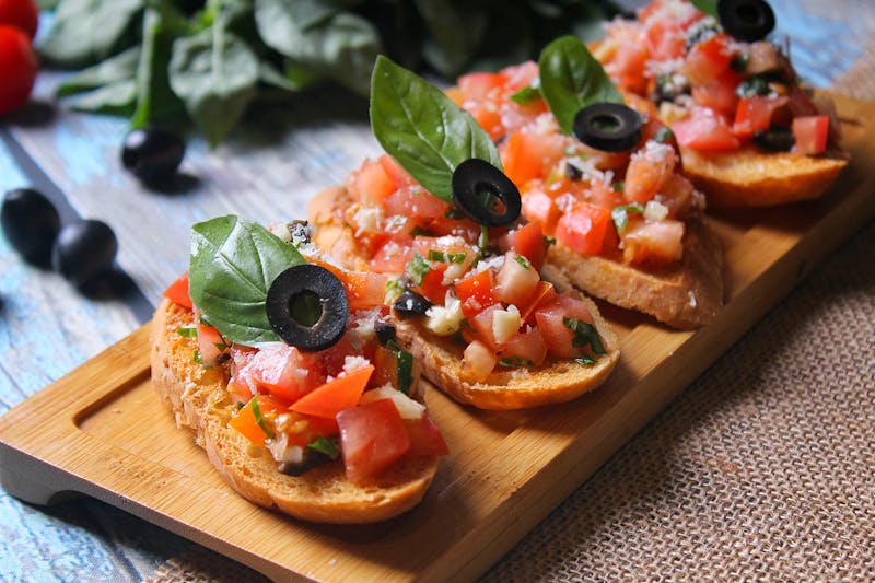 Bruschetta with fresh tomatoes and basil