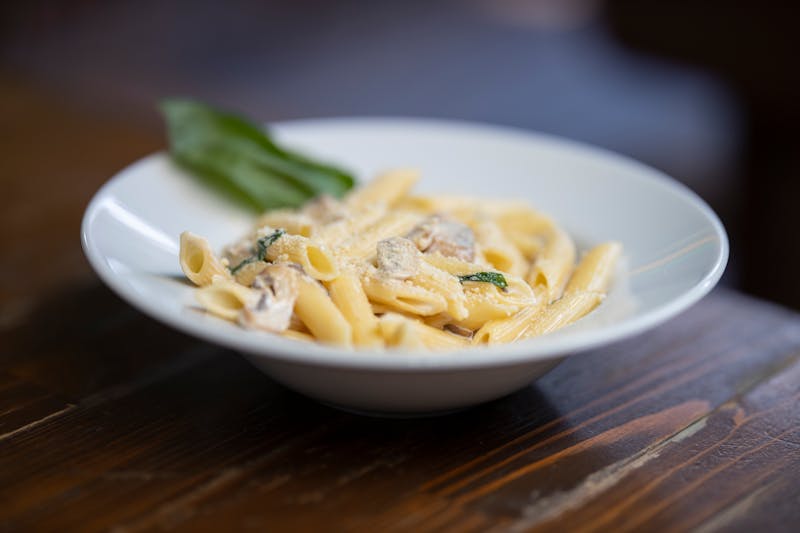 Creamy fettuccine alfredo with parmesan